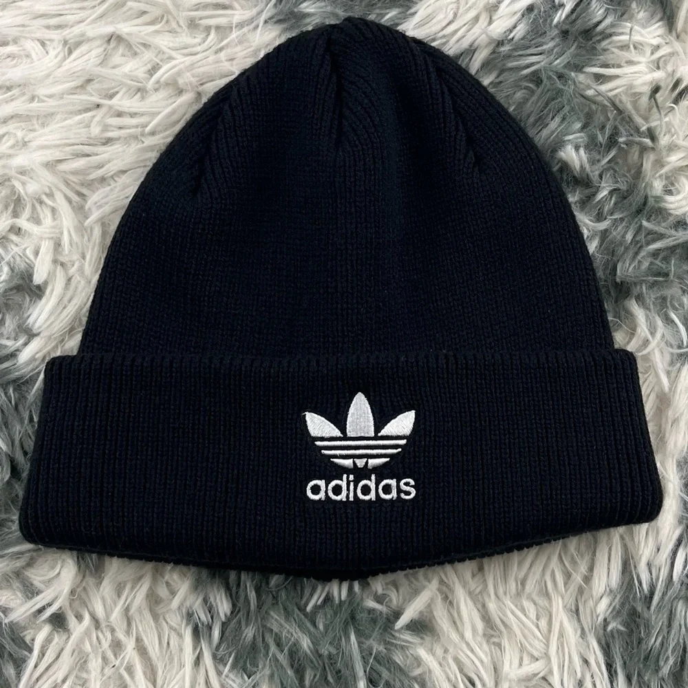 Adidas Adult Unisex Black White Beanie Hat One Size